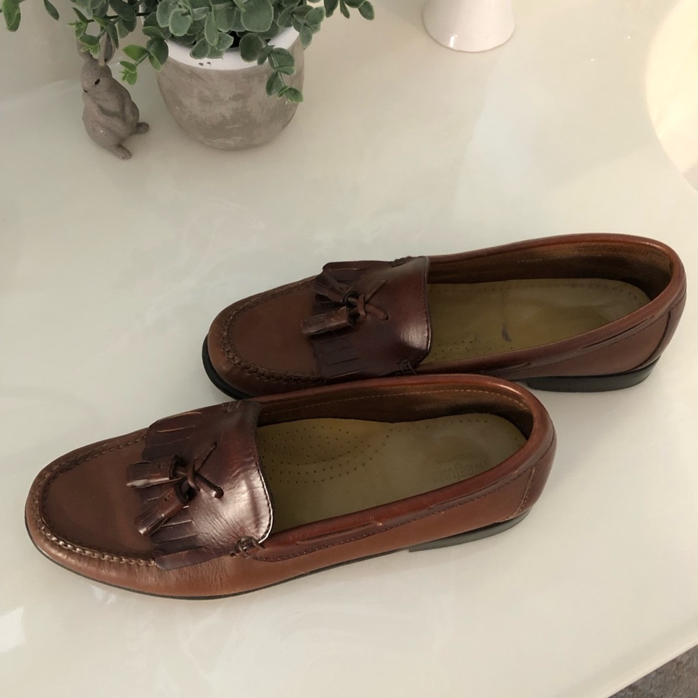 G.H. Bass Co. Weejuns. Size 10.